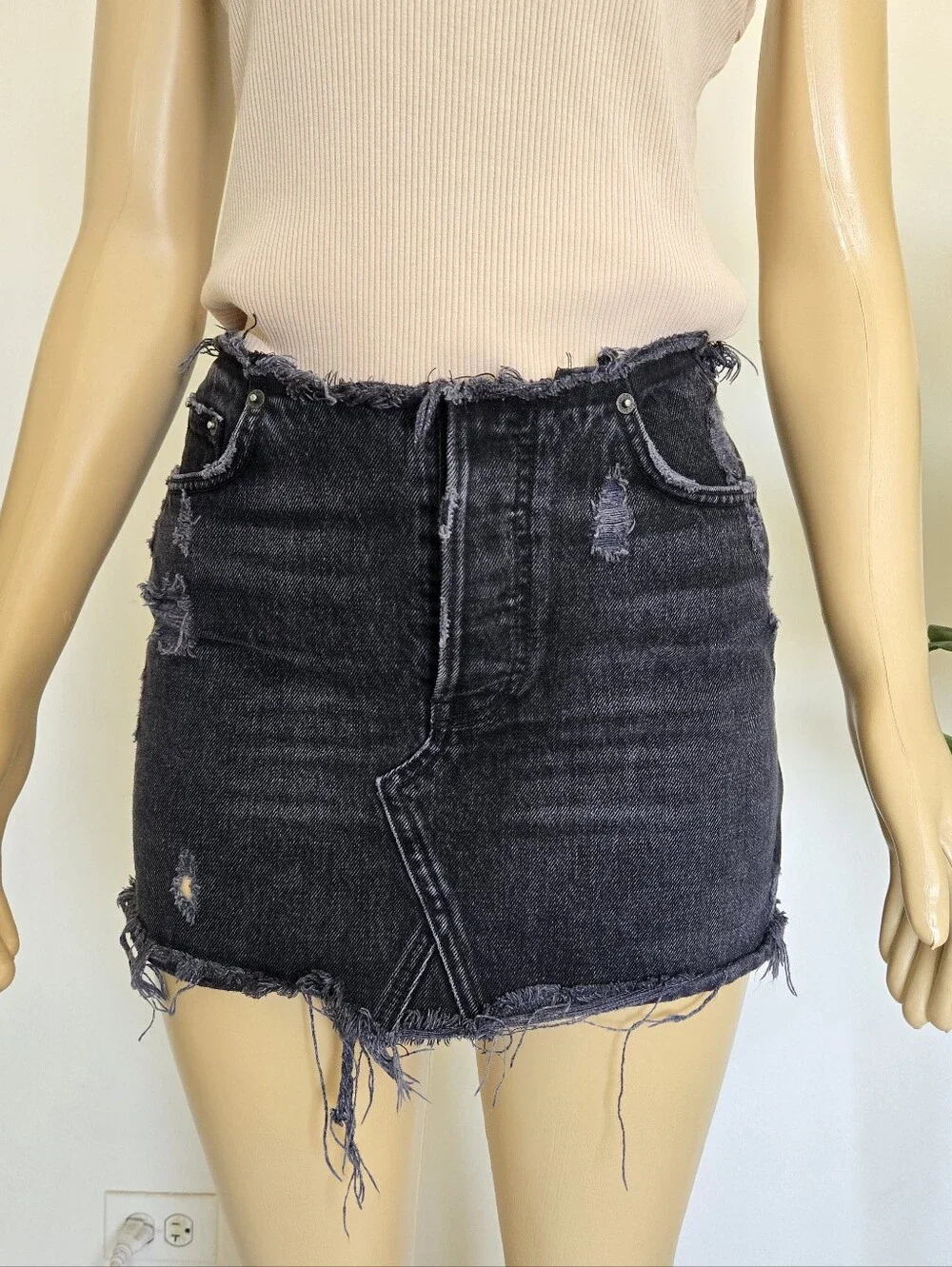 Reformation Denim Mini Skirt Black Wash Color Size 27 Women's